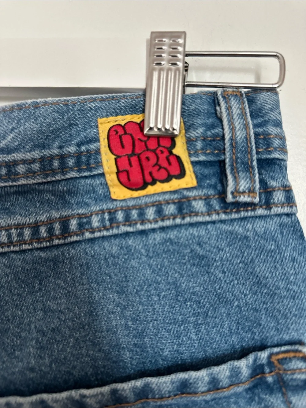 Empyre blue wash denim relax skate jorts
